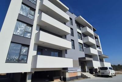 Apartament cu 3 camere decomandat în Theodor Pallady