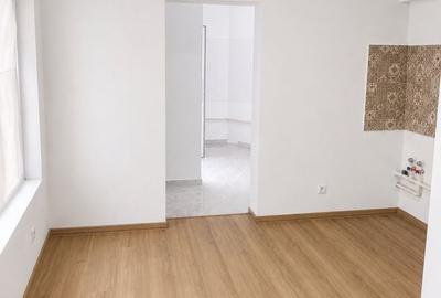 Spațiu comercial, în Central - 5