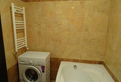 Apartament cu 2 camere semidecomandat în Roșu
