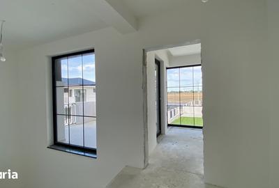 Casă cu 4 camere cu Teren 450 Mp în Miroslava
