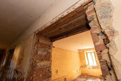 Casă cu Teren 860 Mp în Central