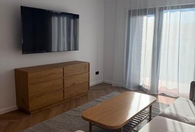 Apartament cu 3 camere decomandat, mobilat în Galata
