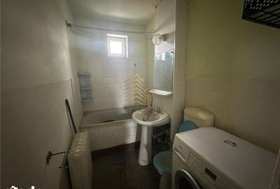 Apartament cu 3 camere decomandat în Independenței - 4