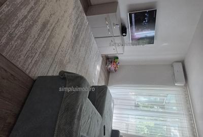 Apartament cu 3 camere semidecomandat, mobilat în Titan