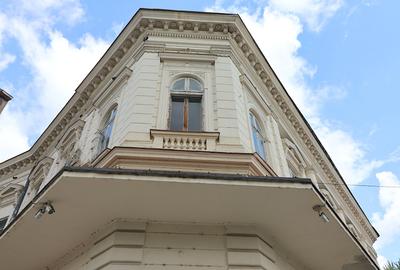 Casă cu 60 camere cu Canalizare în Centrul Istoric - 2