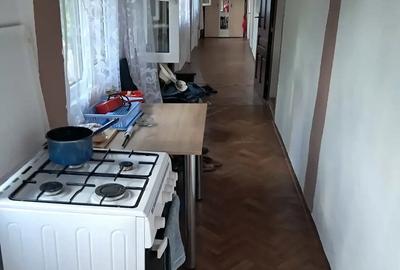 Casă cu 3 camere cu Teren 635 Mp în Central