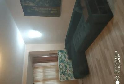 Apartament cu 3 camere decomandat în Progresul