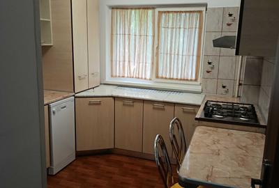 Apartament cu 3 camere decomandat în Turda