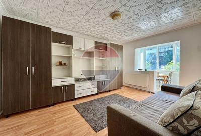 Apartament cu 2 camere decomandat în Florilor