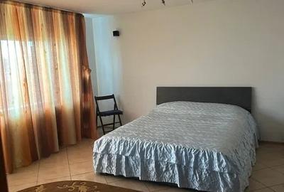 Garsonieră decomandată, mobilată în Central