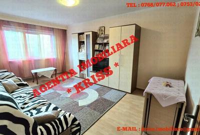 Apartament cu 3 camere decomandat în Exercițiu - 1