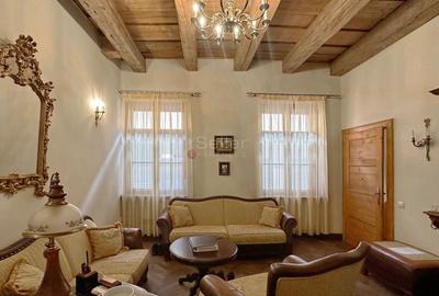 Apartament cu 2 camere în Centrul Istoric