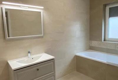 Casă cu 5 camere cu Teren 330 Mp în Giroc - 1