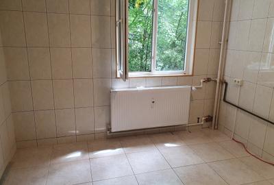 Apartament cu 2 camere decomandat în Drumul Taberei - 8