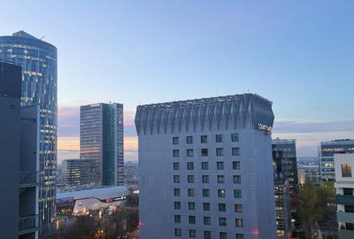 Penthouse cu 4 camere decomandat în Aviației - 1