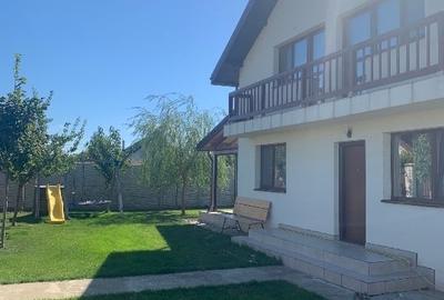 Casă individuală cu 4 camere cu Canalizare în Vidra
