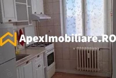 Apartament cu 2 camere semidecomandat în Centrul Civic