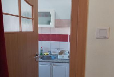 Garsonieră decomandată în Titan - 4