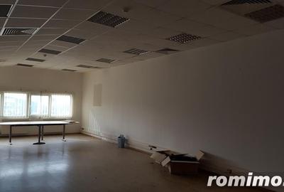 Spațiu comercial, de 2,750 mp, în Militari