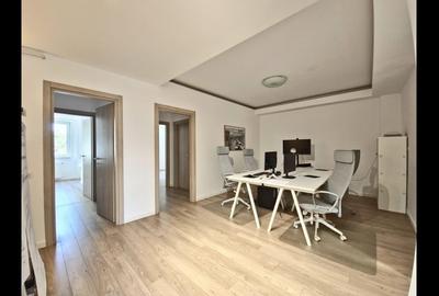 Apartament cu 4 camere în Dorobanți
