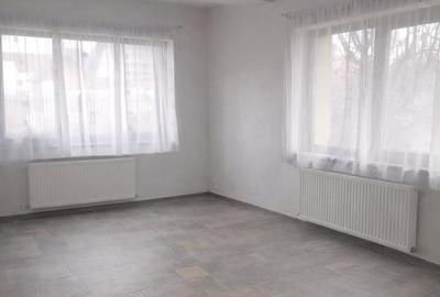 Casă cu 5 camere cu Teren 553 Mp în Stupini - 4