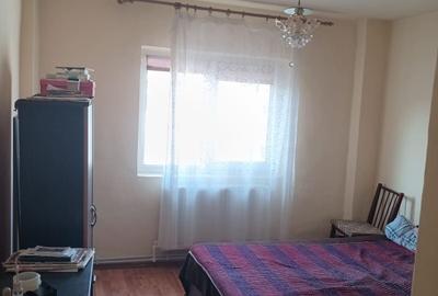 Apartament cu 3 camere decomandat în Central - 8