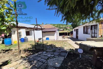 Casă cu 5 camere cu Teren 3024 Mp în Popricani - 2