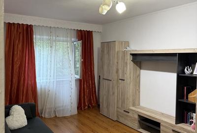 Apartament cu 2 camere decomandat în Exterior Vest