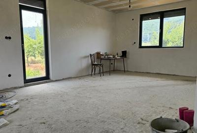 Casă cu 6 camere în Leșnic - 6
