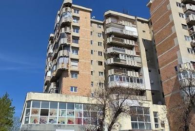 Apartament cu 3 camere în Est