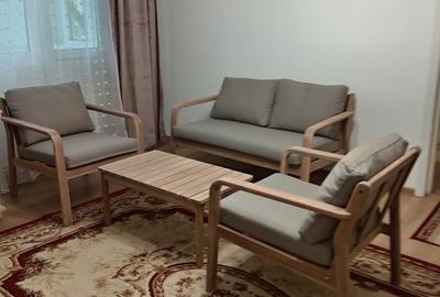 Apartament cu 2 camere în Podu Roș