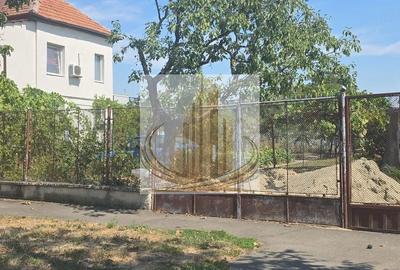 Teren de 810 mp, în Lipovei