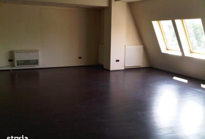 Apartament cu 4 camere în Domenii
