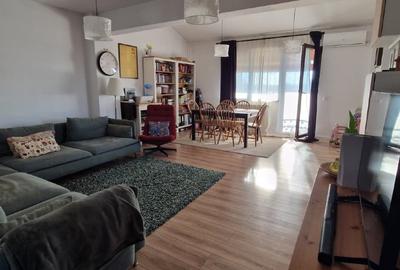 Apartament cu 3 camere decomandat, mobilat în Bucureștii Noi