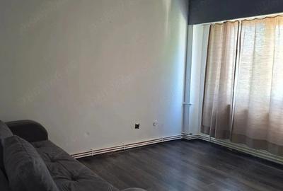 Garsonieră decomandată în - 3