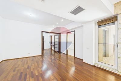 Apartament cu 3 camere decomandat în Herăstrău
