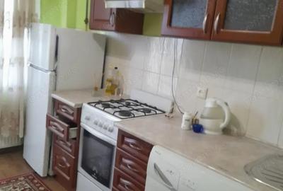 Garsonieră decomandată în Obor