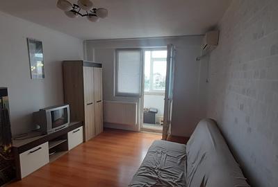 Apartament cu 2 camere decomandat în Drumul Taberei