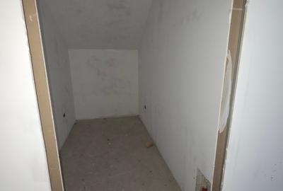 Casă cu 5 camere cu Teren 4165 Mp în Exterior Sud - 7