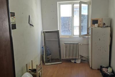 Garsonieră în Podu Roș
