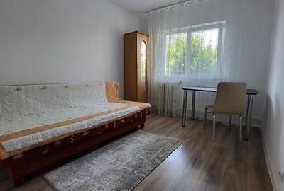Apartament cu 3 camere decomandat în Nicolina - 4
