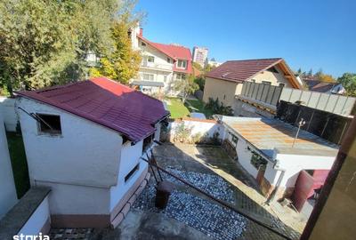 Casă cu 6 camere cu Teren 353 Mp în Tractorul - 6