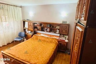 Casă cu 4 camere în Uiești
