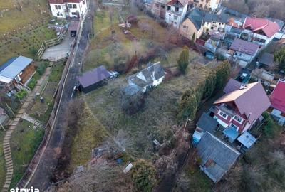 Casă cu 3 camere cu Teren 1498 Mp în Schei