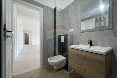 Apartament cu 3 camere semidecomandat în Brâncoveanu