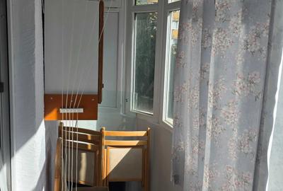 Apartament cu 3 camere decomandat în Rahova