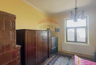 Casă individuală cu 6 camere cu Teren 3300 Mp în Central - 12