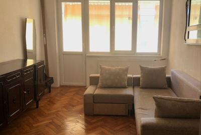 Apartament cu 2 camere semidecomandat în Ostroveni