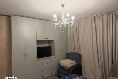 Casă cu 3 camere cu Teren 200 Mp în Central