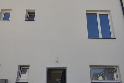 Casă cu 3 camere în Central